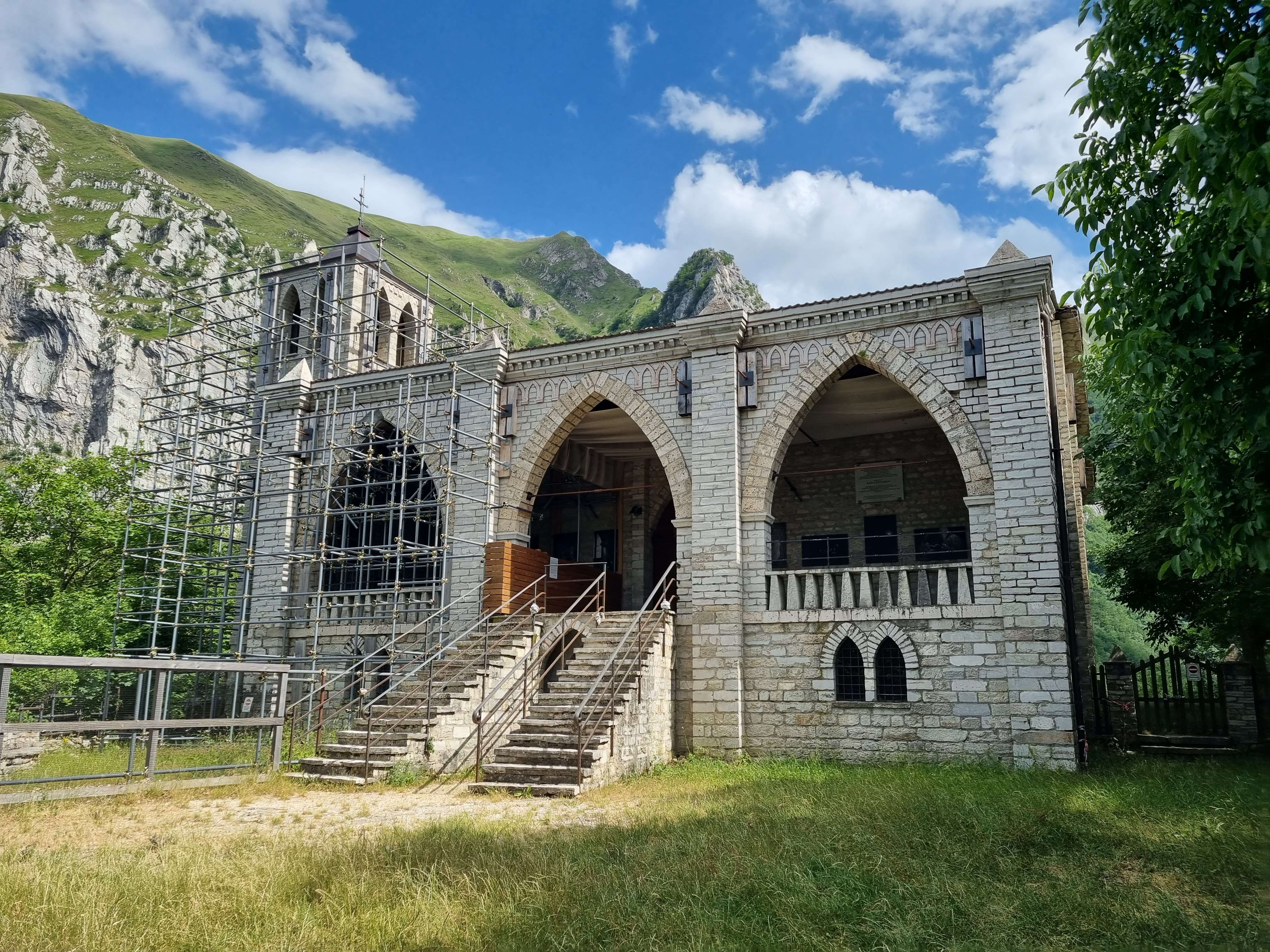 Eremo di San Leonardo al Volubrio