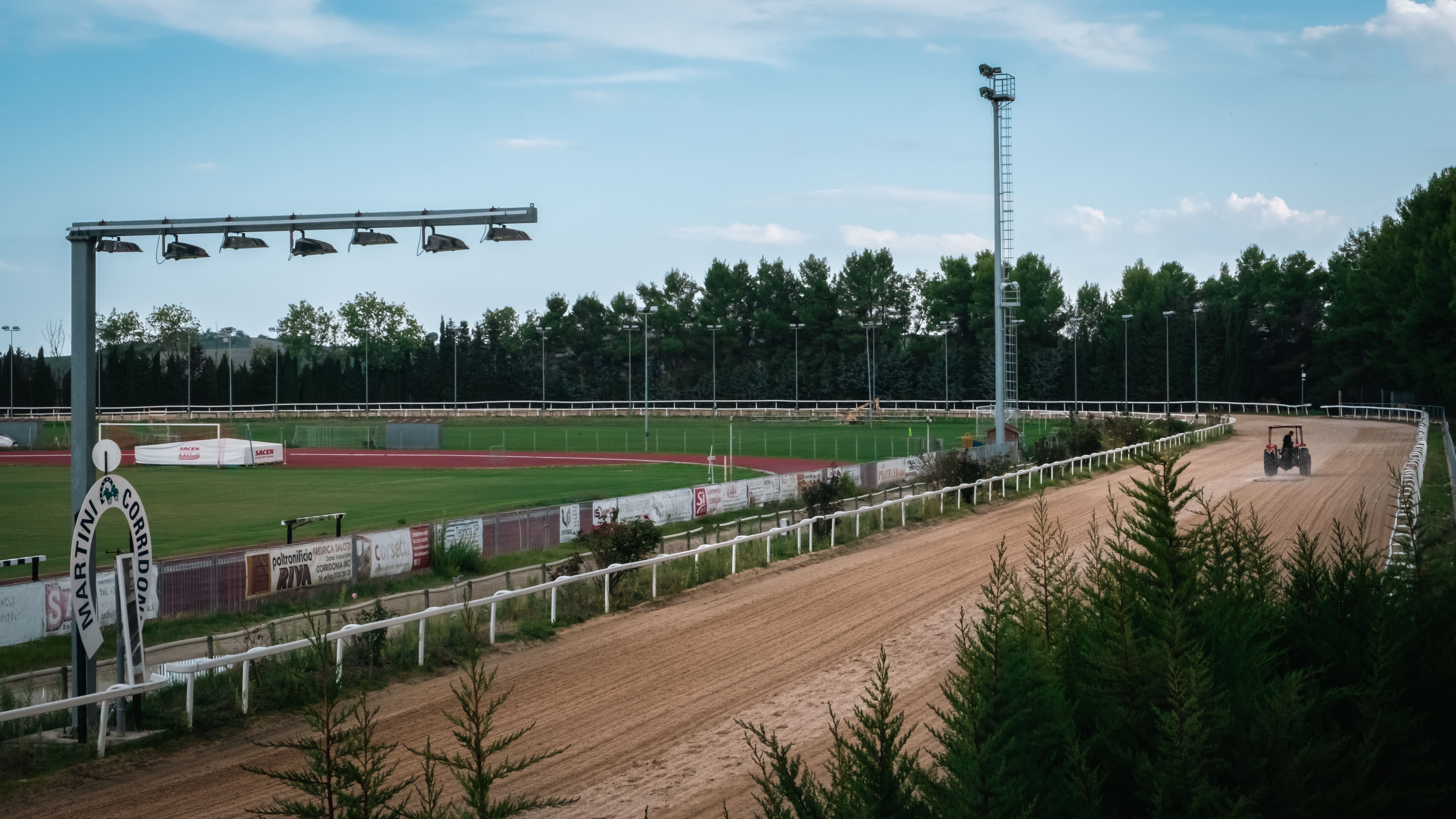 Impianto polifunzionale S. Martini (atletica, calcio, ippica)